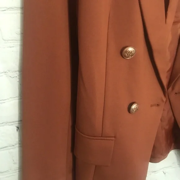 Double-Breasted Brown Blazer - Picture 6 of 6